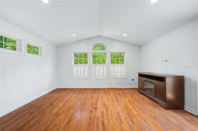 117 Larchmont Road, Warwick, RI 02886