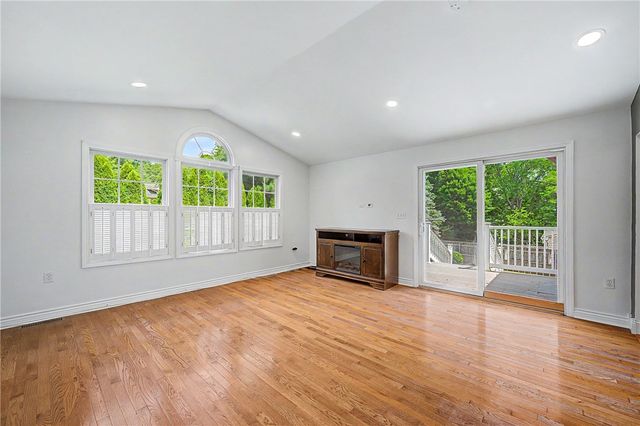 117 Larchmont Road, Warwick, RI 02886
