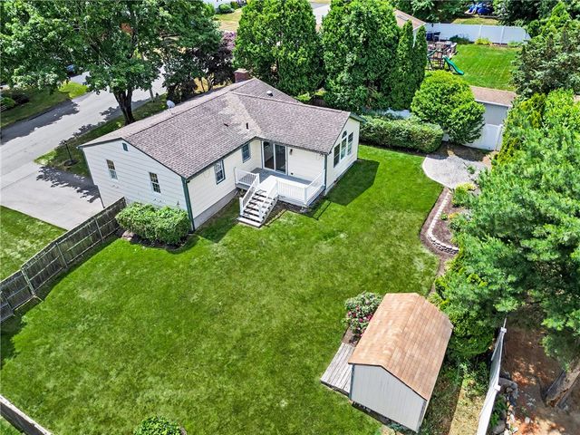 117 Larchmont Road, Warwick, RI 02886