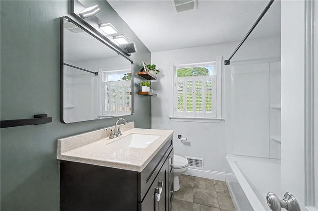117 Larchmont Road, Warwick, RI 02886