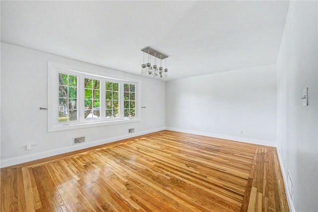 117 Larchmont Road, Warwick, RI 02886