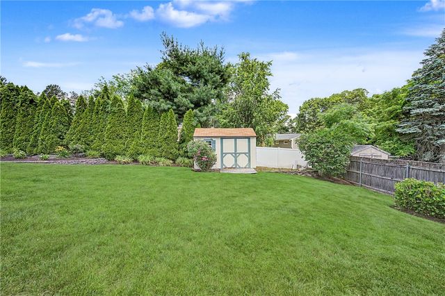 117 Larchmont Road, Warwick, RI 02886
