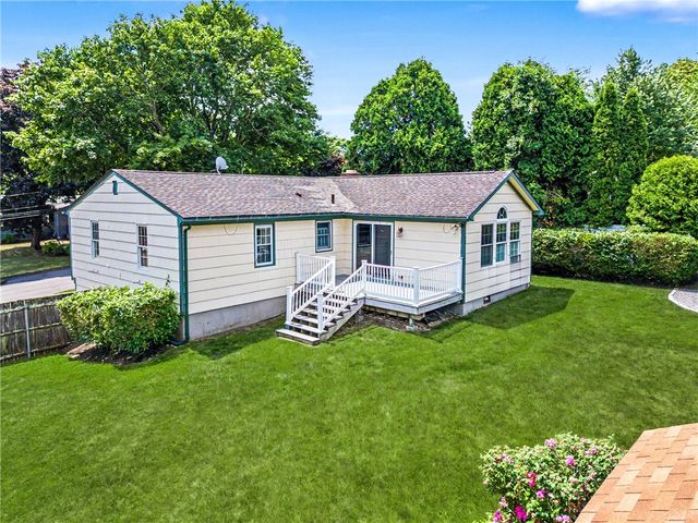 117 Larchmont Road, Warwick, RI 02886