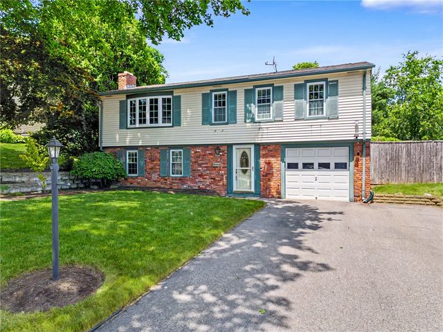 117 Larchmont Road, Warwick, RI 02886