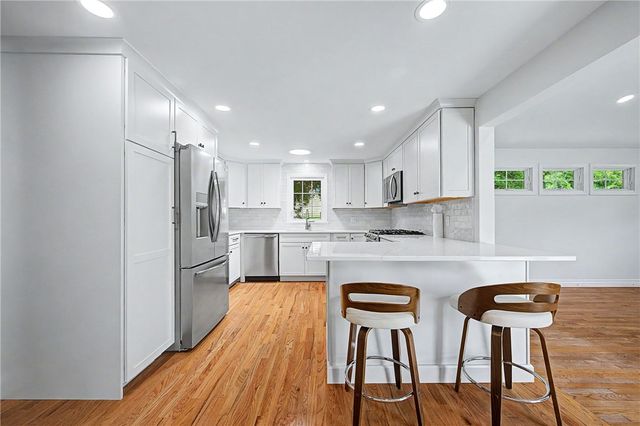 117 Larchmont Road, Warwick, RI 02886
