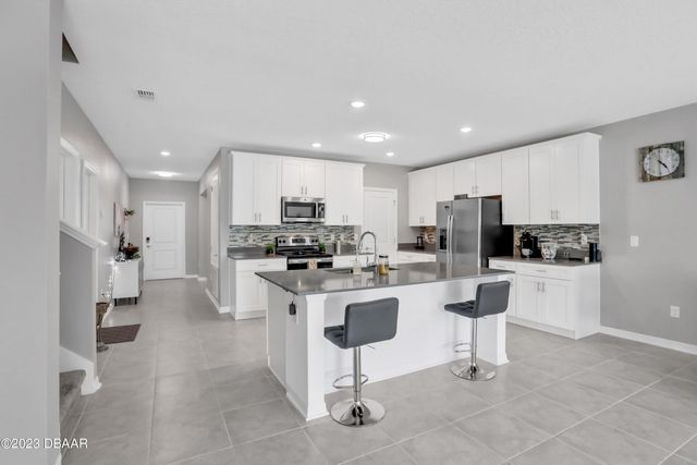1137 Sand Trap Court, Daytona Beach, FL 32124