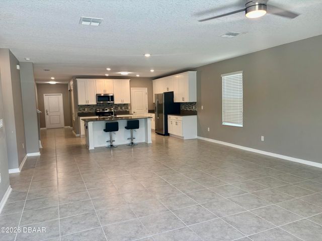 1137 Sand Trap Court, Daytona Beach, FL 32124