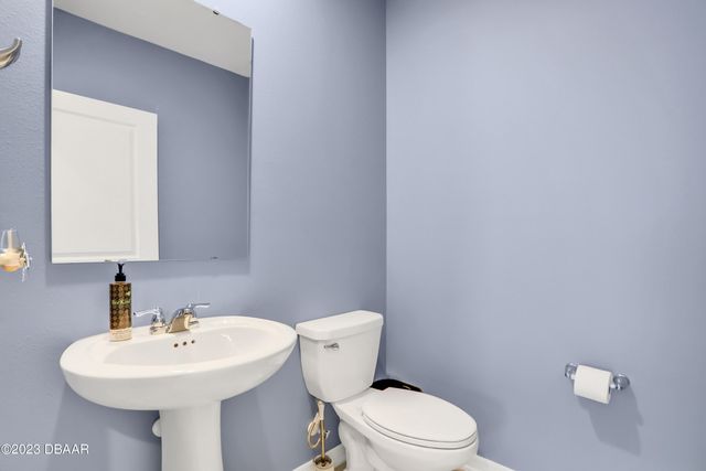 1137 Sand Trap Court, Daytona Beach, FL 32124