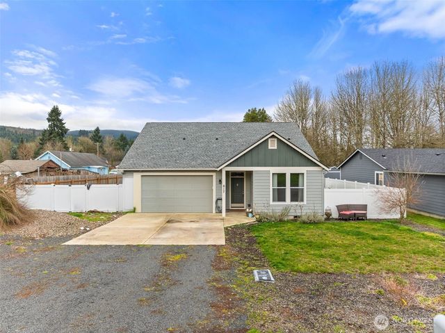 817 B Street, Vader, WA 98593