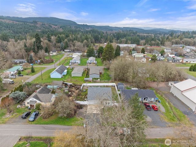 817 B Street, Vader, WA 98593