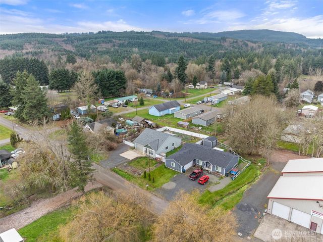 817 B Street, Vader, WA 98593