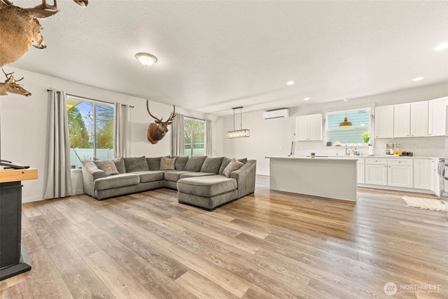 817 B Street, Vader, WA 98593