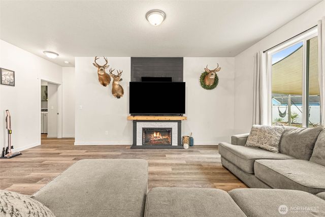817 B Street, Vader, WA 98593