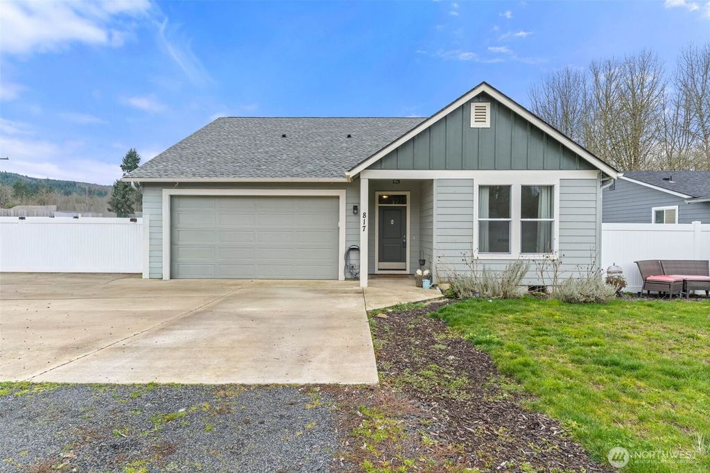 817 B Street, Vader, WA 98593