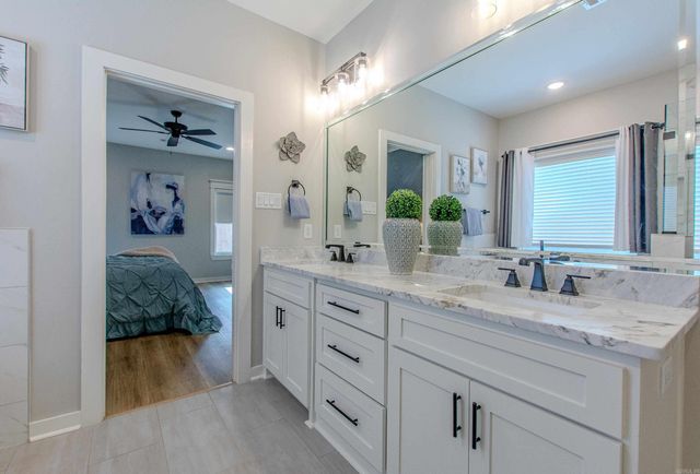 6043 Coral Ridge Drive, Alexander, AR 72002