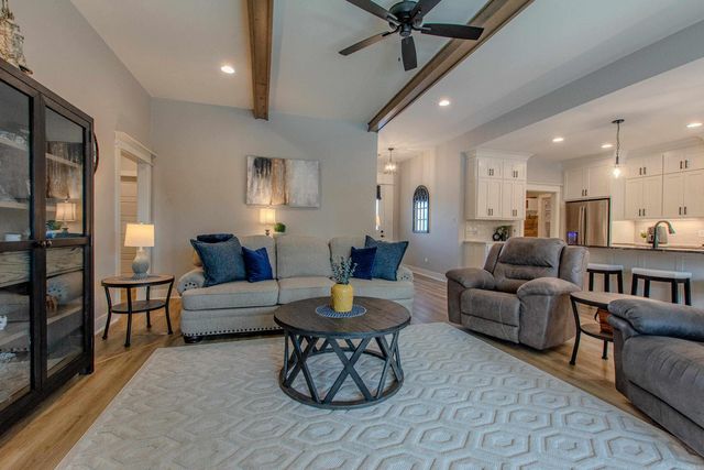 6043 Coral Ridge Drive, Alexander, AR 72002