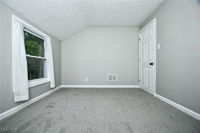 542 Montgomery Street, Akron, OH 44305