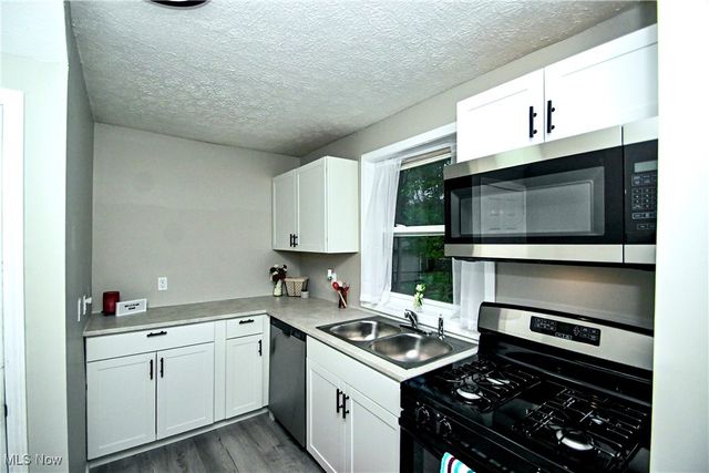 542 Montgomery Street, Akron, OH 44305