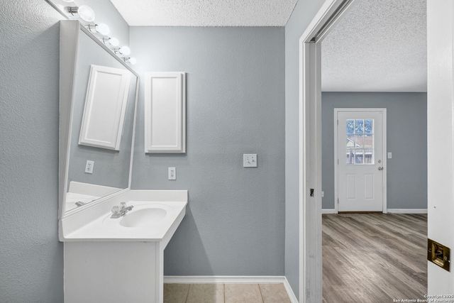 7362 Rustling Brook, San Antonio, TX 78249