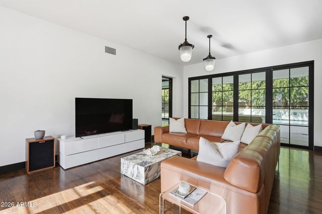 2032 N ALVARADO Road, Phoenix, AZ 85004