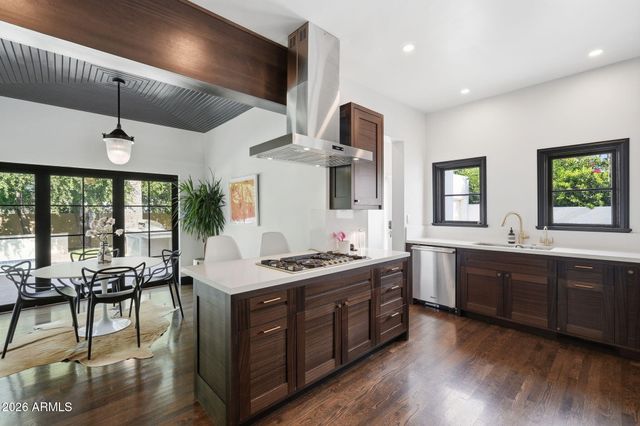 2032 N ALVARADO Road, Phoenix, AZ 85004