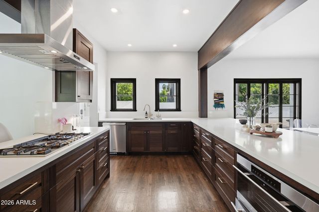 2032 N ALVARADO Road, Phoenix, AZ 85004