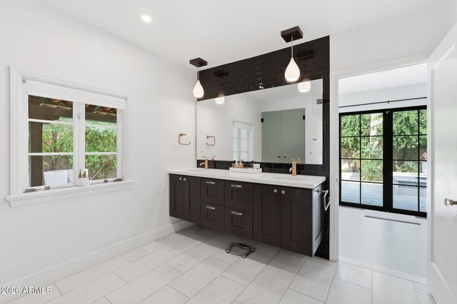2032 N ALVARADO Road, Phoenix, AZ 85004