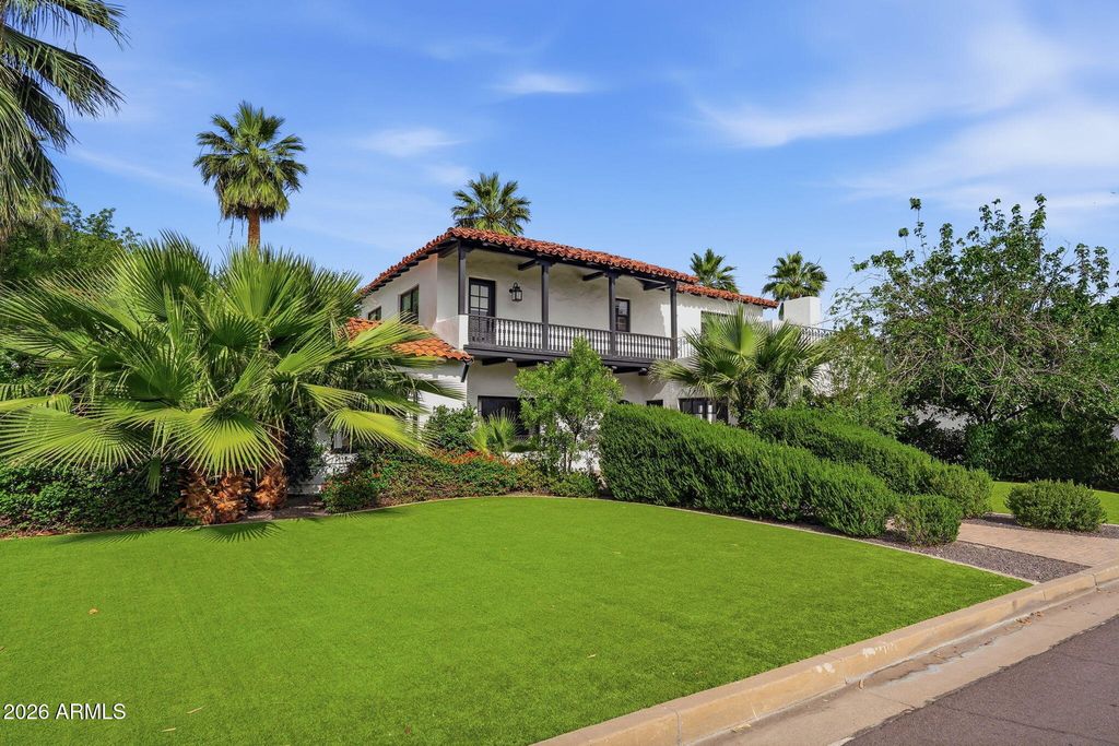 2032 N ALVARADO Road, Phoenix, AZ 85004 — exterior