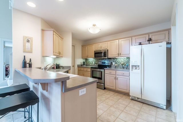 10916 La Cabreah Lane, Fort Wayne, IN 46845