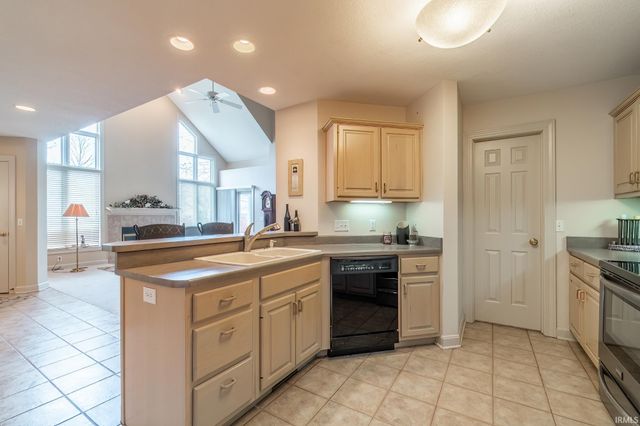 10916 La Cabreah Lane, Fort Wayne, IN 46845