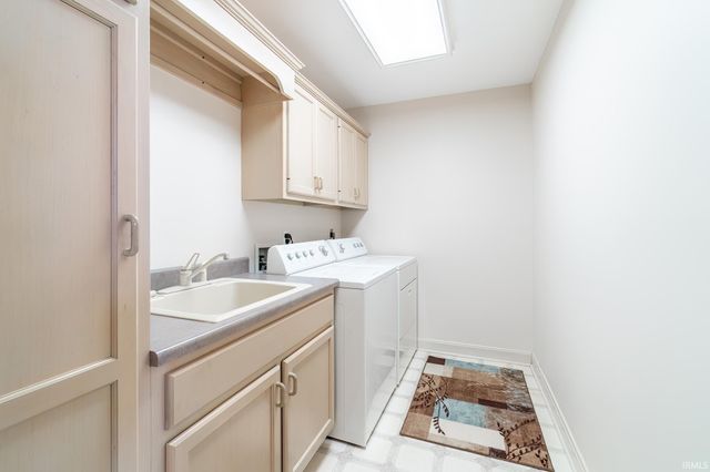 10916 La Cabreah Lane, Fort Wayne, IN 46845