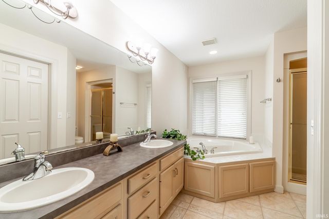 10916 La Cabreah Lane, Fort Wayne, IN 46845