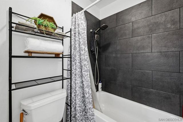 10198 Caminito Zar, San Diego, CA 92126