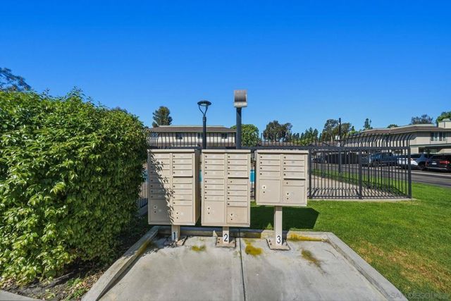 10198 Caminito Zar, San Diego, CA 92126