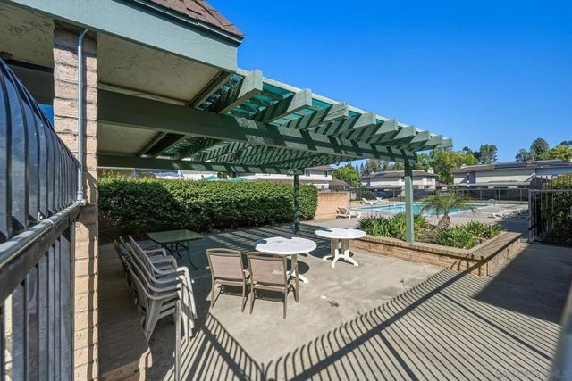 10198 Caminito Zar, San Diego, CA 92126