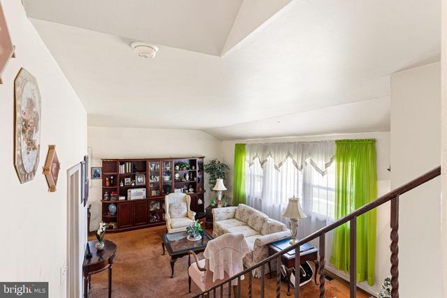 413 HOWARD RD, Cherry Hill, NJ 08034