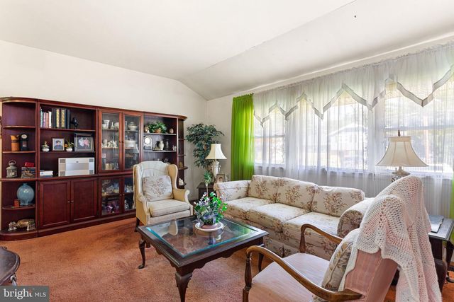 413 HOWARD RD, Cherry Hill, NJ 08034