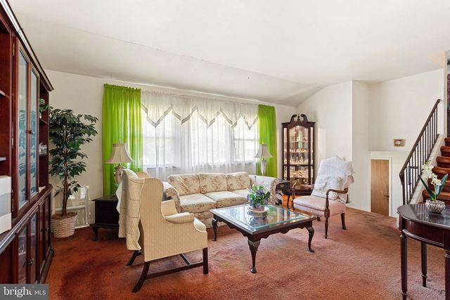 413 HOWARD RD, Cherry Hill, NJ 08034