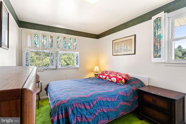 413 HOWARD RD, Cherry Hill, NJ 08034
