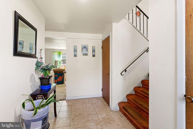 413 HOWARD RD, Cherry Hill, NJ 08034