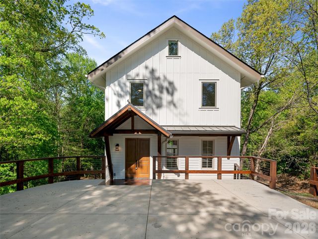 92 Cedar Street, Asheville, NC 28803