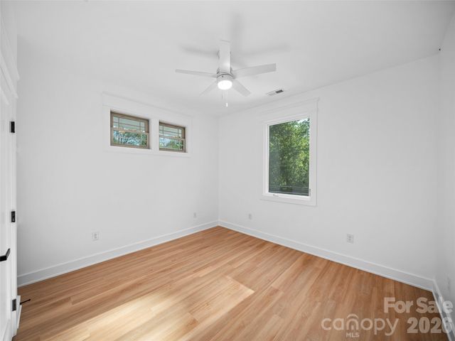 92 Cedar Street, Asheville, NC 28803