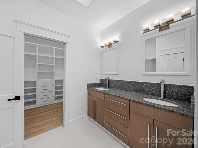 92 Cedar Street, Asheville, NC 28803