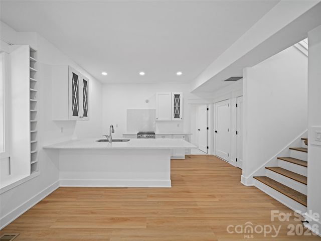 92 Cedar Street, Asheville, NC 28803