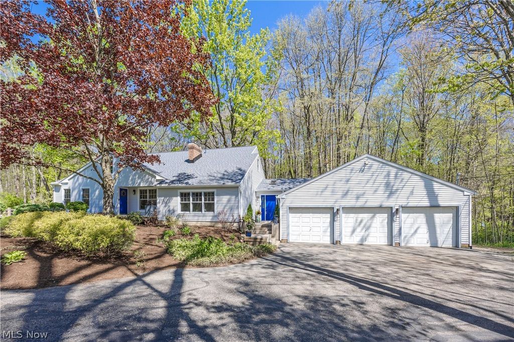 31599 Fairview Road, Orange, OH 44022