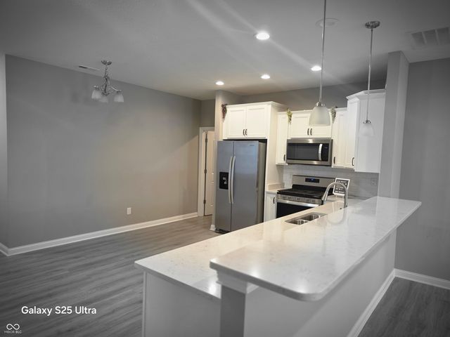 9106 Hedley Way E, Avon, IN 46123