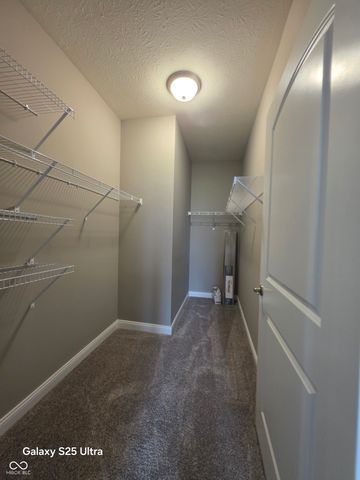 9106 Hedley Way E, Avon, IN 46123