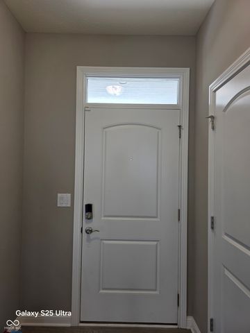 9106 Hedley Way E, Avon, IN 46123