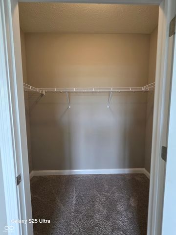 9106 Hedley Way E, Avon, IN 46123