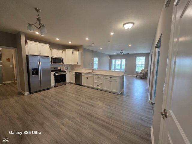 9106 Hedley Way E, Avon, IN 46123